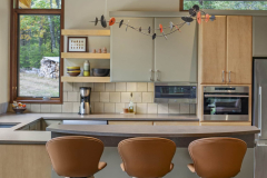 1_Acorn-Deck-House-modern-custom-prefab-Interior-Kitchen-1-scaled