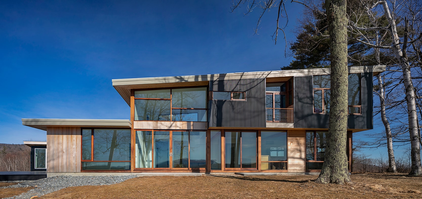 Acorn-Deck-House-mid-century-modern-custom-design-prefab-Monadnock-Retreat-2