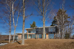 Acorn-Deck-House-mid-century-modern-custom-design-prefab-Monadnock-Retreat-1