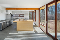 Acorn-Deck-House-mid-century-modern-custom-design-prefab-Monadnock-Retreat-16