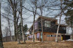 Acorn-Deck-House-mid-century-modern-custom-design-prefab-Monadnock-Retreat-4