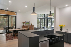 Acorn-Deck-House-mid-century-modern-architect-design-prefab-Ravens-Perch-Interior-Kitchen